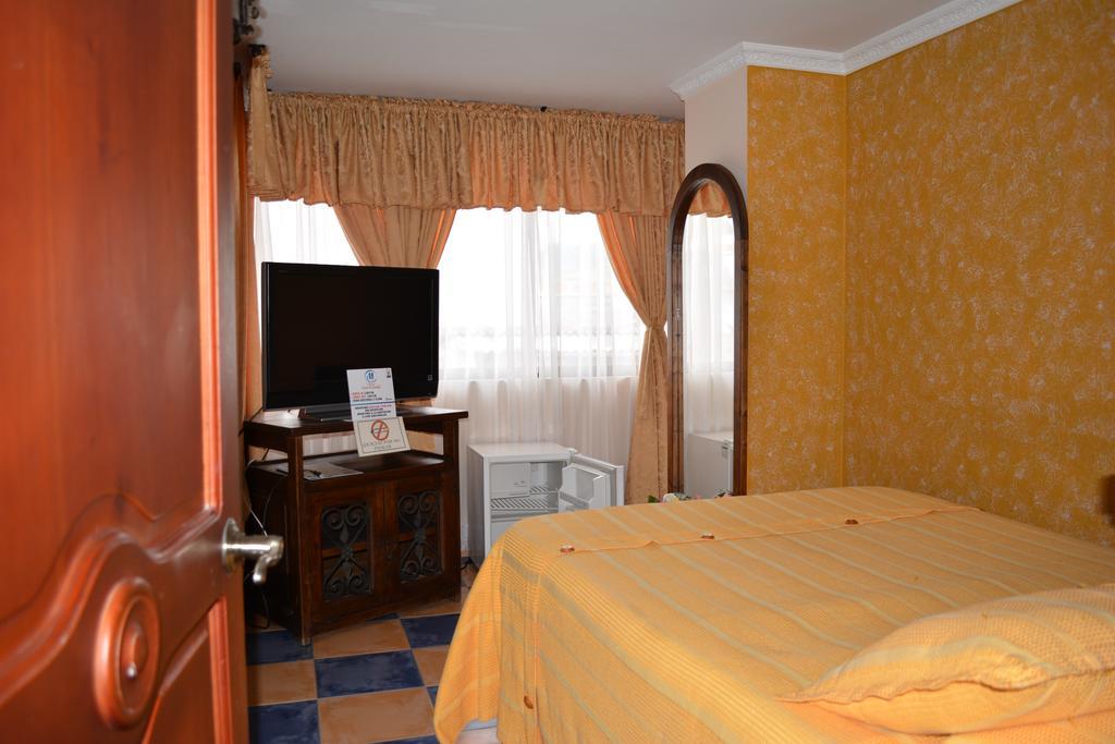 Hotel Casa Colonial Santa Rosa De Cabal Rum bild
